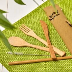 Reisebesteck In Brauner Tasche 5-teilig Zusammenrollbar Bambus 11 Reisebesteck In Brauner Tasche 5-teilig Zusammenrollbar Bambus -Klarstein 10038194 yy 0005 logo