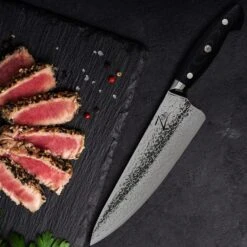 Executive-Plus Serie 8" Chefkoch Kochmesser 61 HRC Damaszenerstahl 9 Executive-Plus Serie 8" Chefkoch Kochmesser 61 HRC Damaszenerstahl -Klarstein 10039015 de 0003 logo